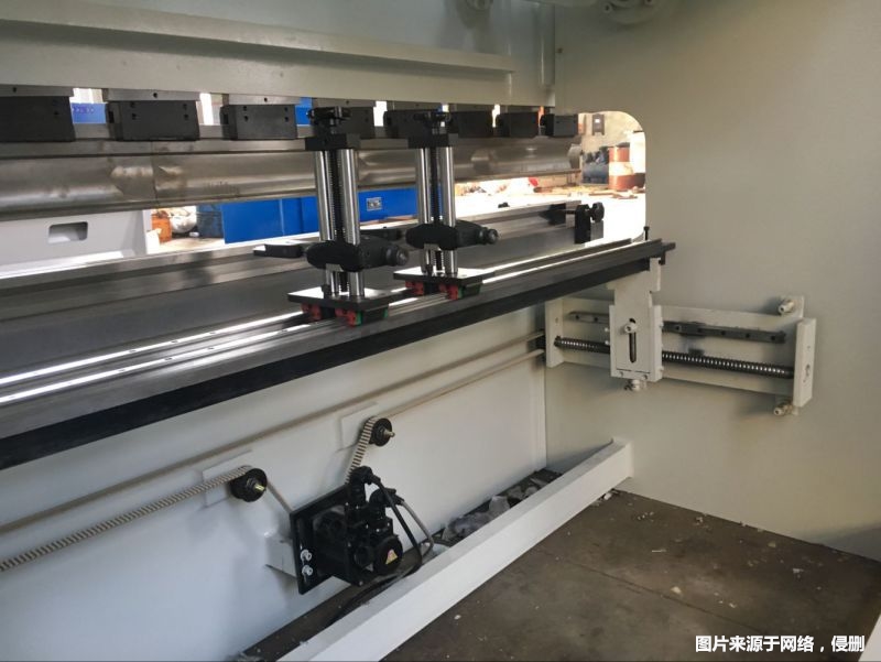 1681986584842061.jpg 荷蘭新舊數(shù)控機床進口清關(guān).jpg